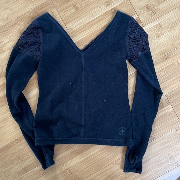 Wear Moi reversible knit dance top. Size medium. - Picture 3 of 6